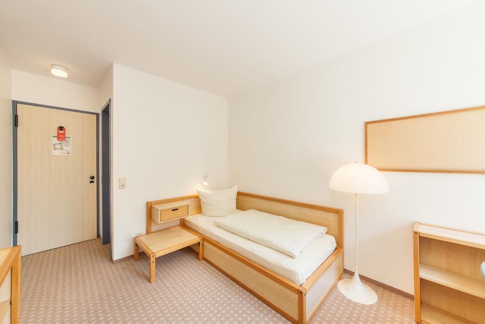 Garner Hotel Kiel - Akademie Экстерьер фото