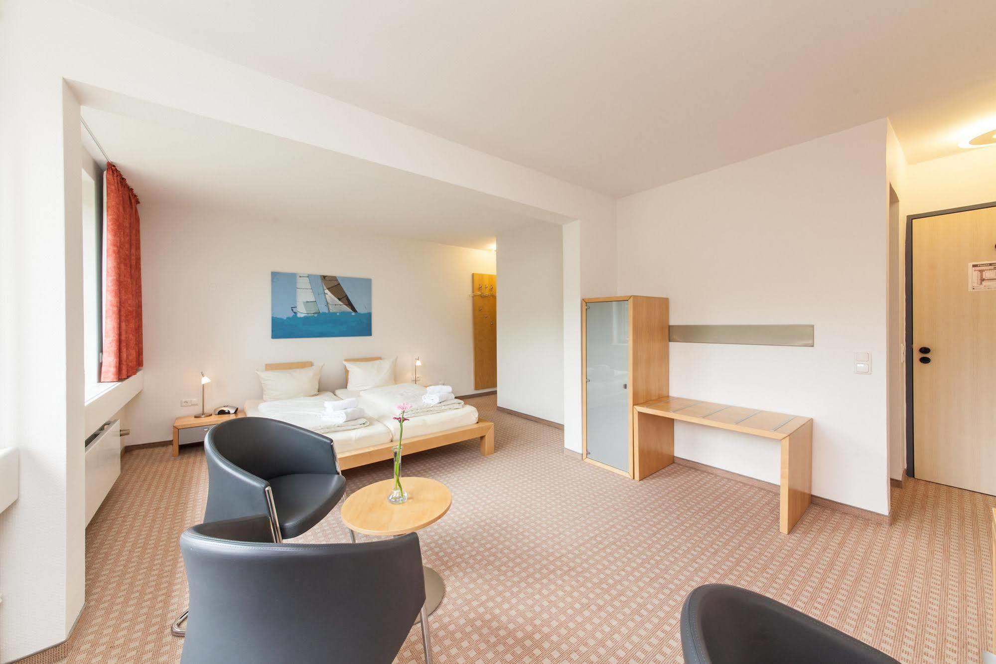 Garner Hotel Kiel - Akademie Экстерьер фото