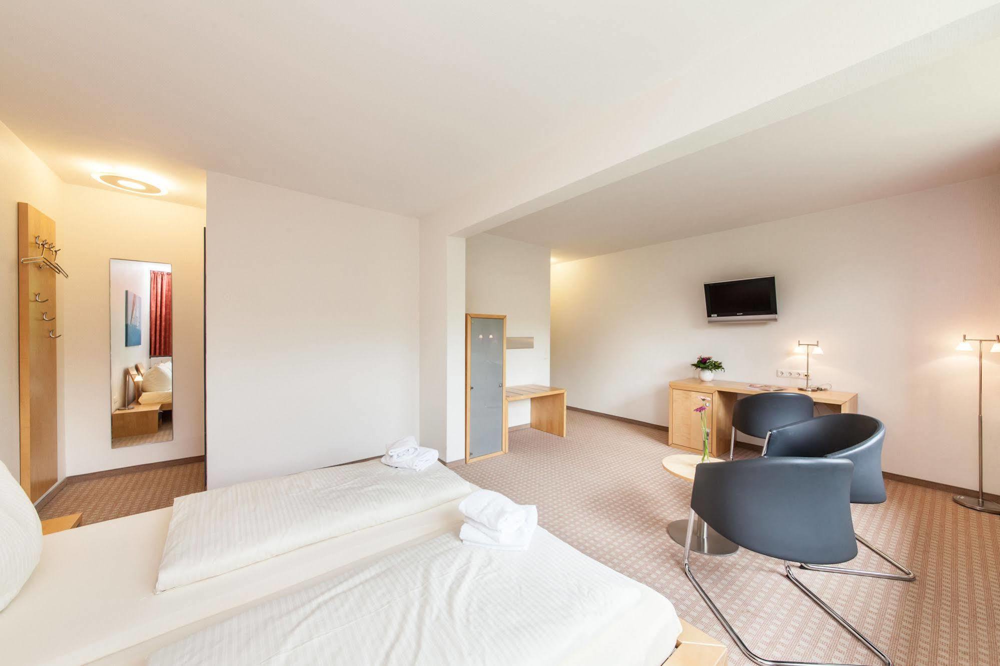 Garner Hotel Kiel - Akademie Экстерьер фото