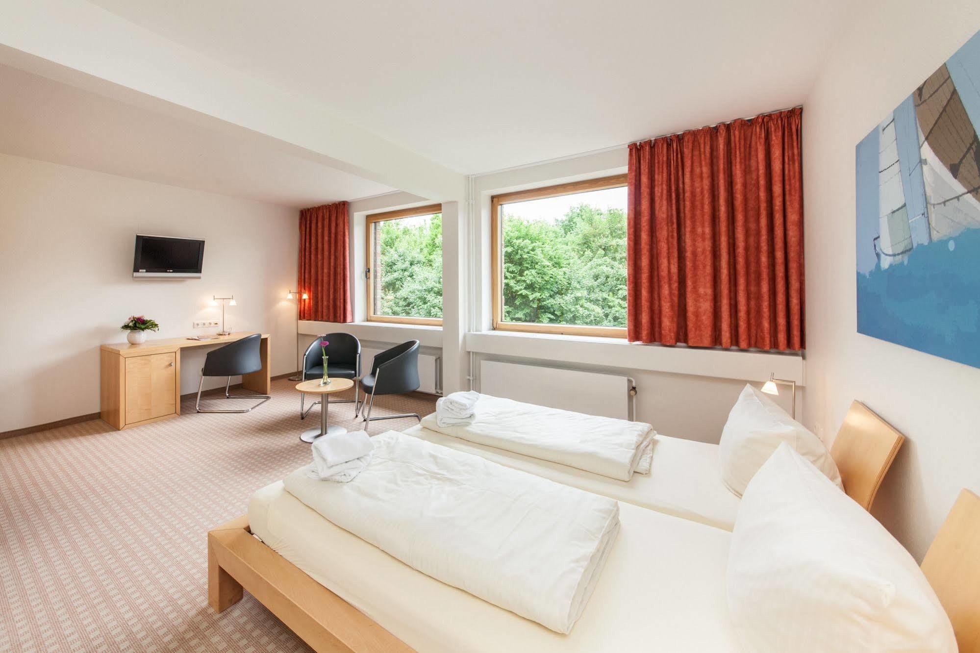 Garner Hotel Kiel - Akademie Экстерьер фото